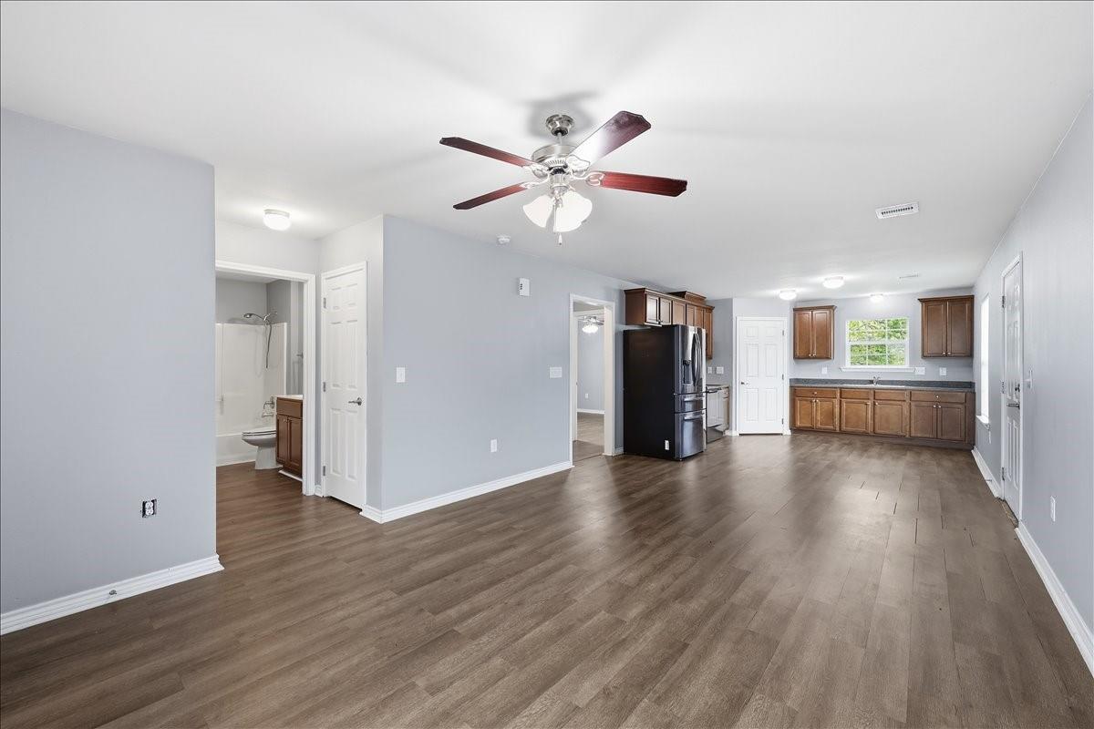 228 W Elm Avenue