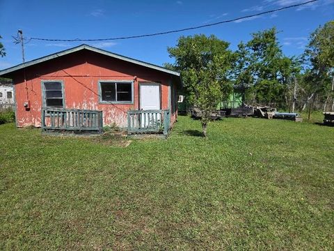 Photo of 62 Guinevere Drive, Bay City, TX 77414 (MLS # 59070997)