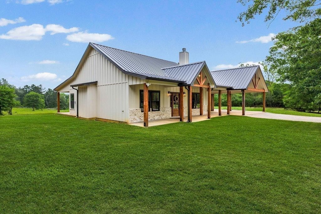 Photo of 1841 N Fm 222 Loop, Coldspring, TX 77331 (MLS # 96635874)