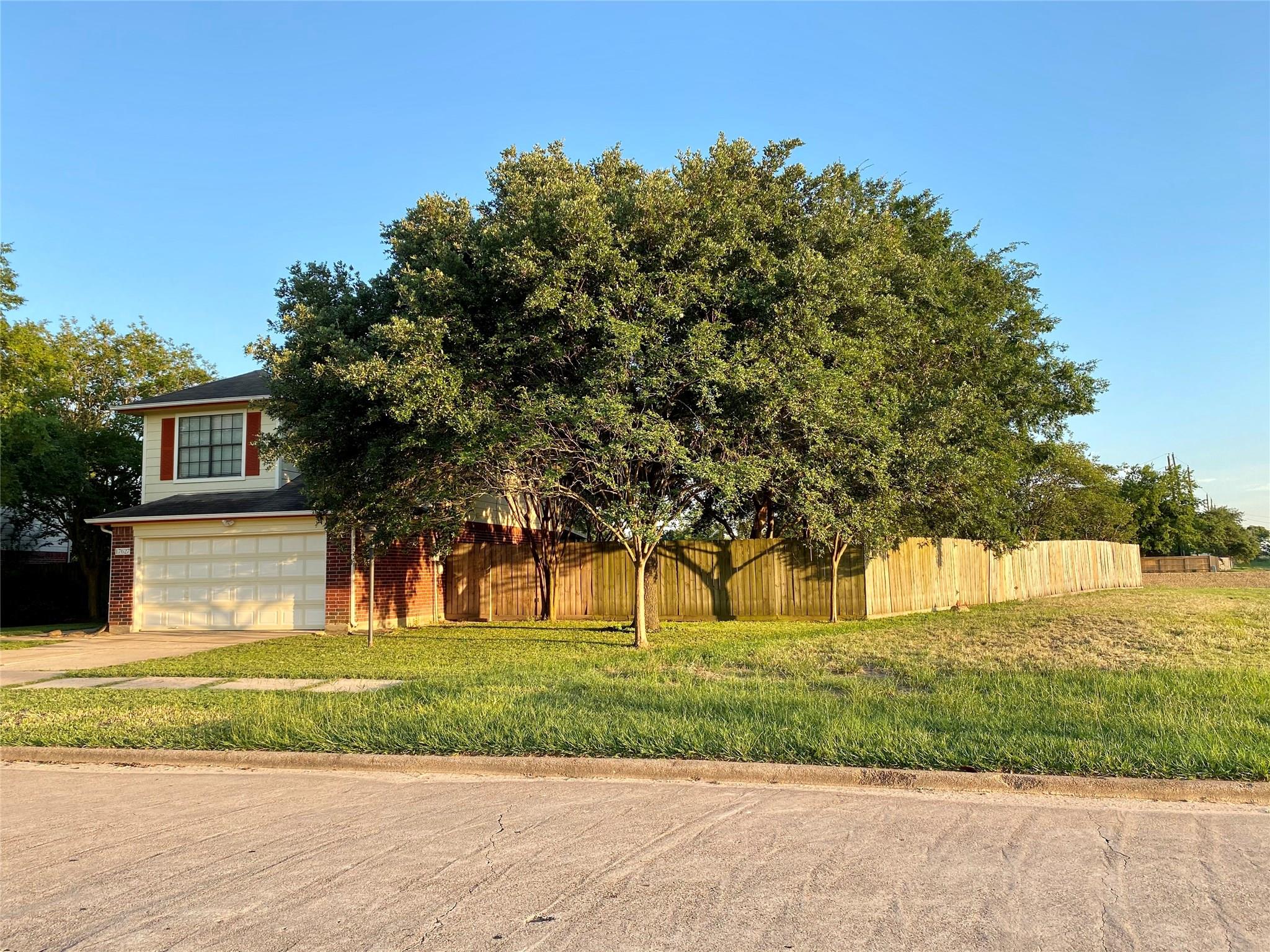 17627 Glenmorris Drive