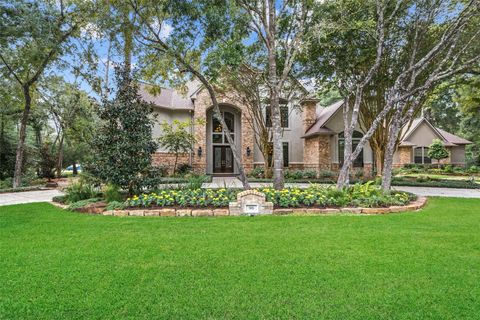 Photo of 98 Northgate Drive Dr, The Woodlands, TX 77380 (MLS # 14302319)