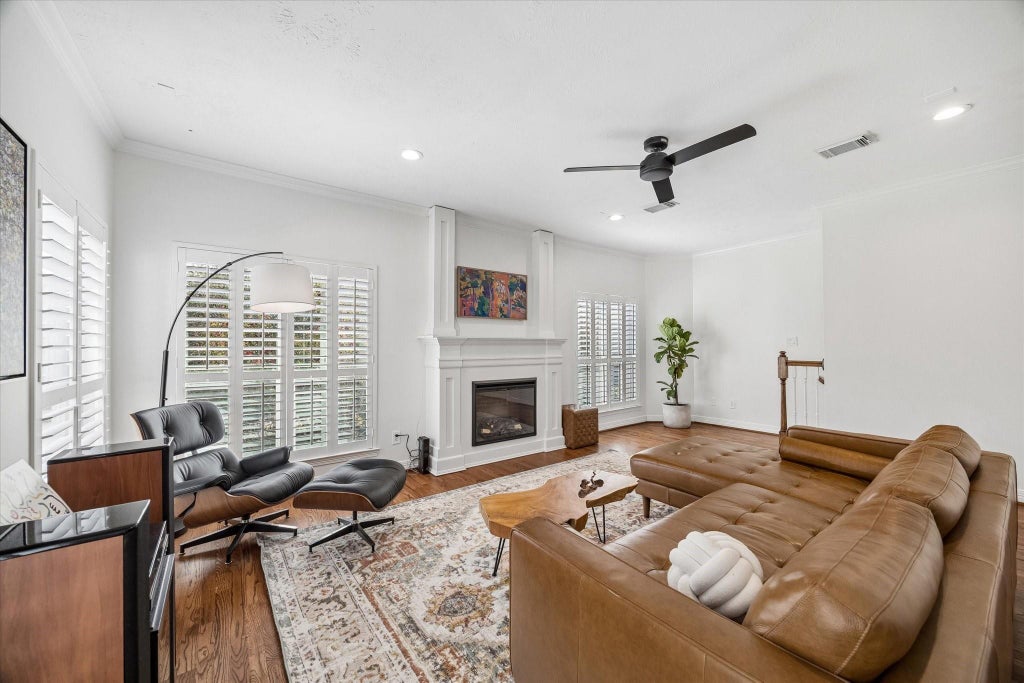 Photo of 1703 Stacy Crest, Houston, TX 77008 (MLS # 62306328)