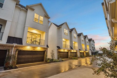 Photo of 10622 Cascade Ledge Lane, Houston, TX 77025 (MLS # 45536280)