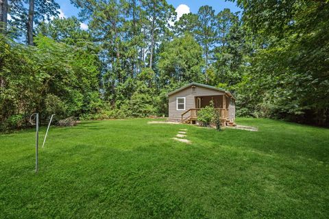 Photo of 105 Parklane Drive, Livingston, TX 77351 (MLS # 70966880)