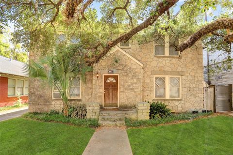 Photo of 607 W Pierce Street, Houston, TX 77019 (MLS # 91361056)