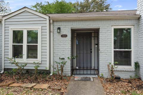 Photo of 11805 Southlake Drive, Houston, TX 77077 (MLS # 87838071)