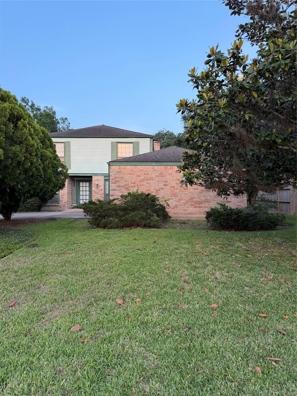 2311 La Quinta Drive