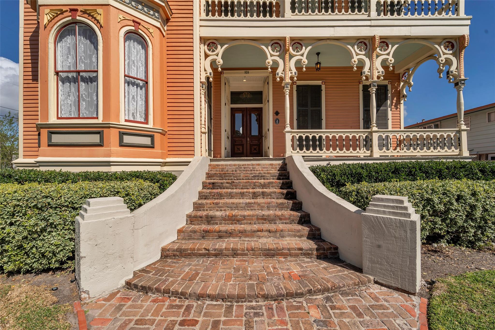 926 Winnie Street