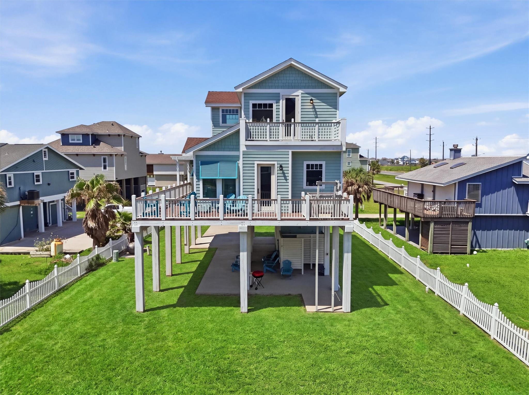 21233 Gulf Drive
