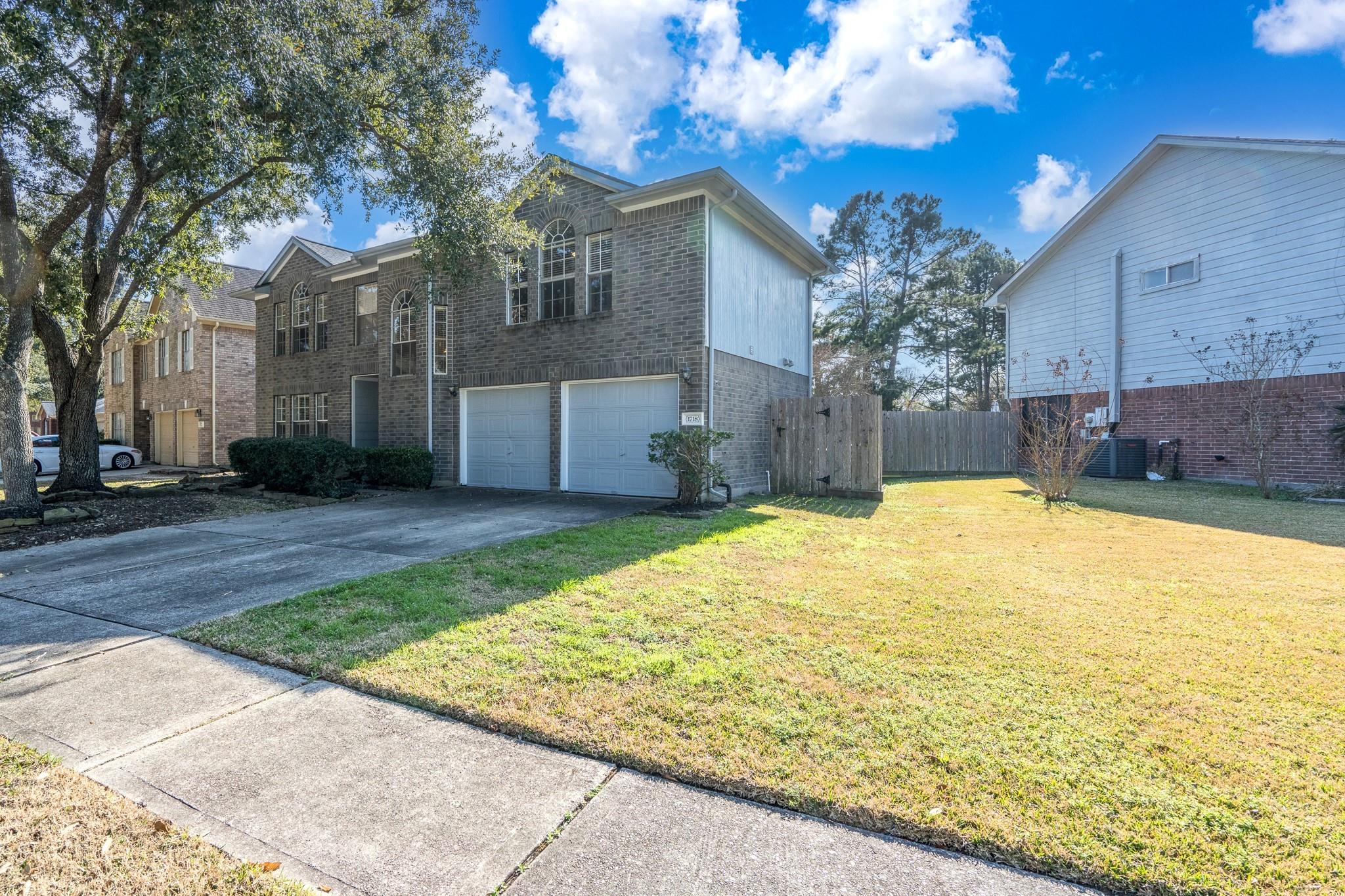 1718 Stonehaven Village Circle