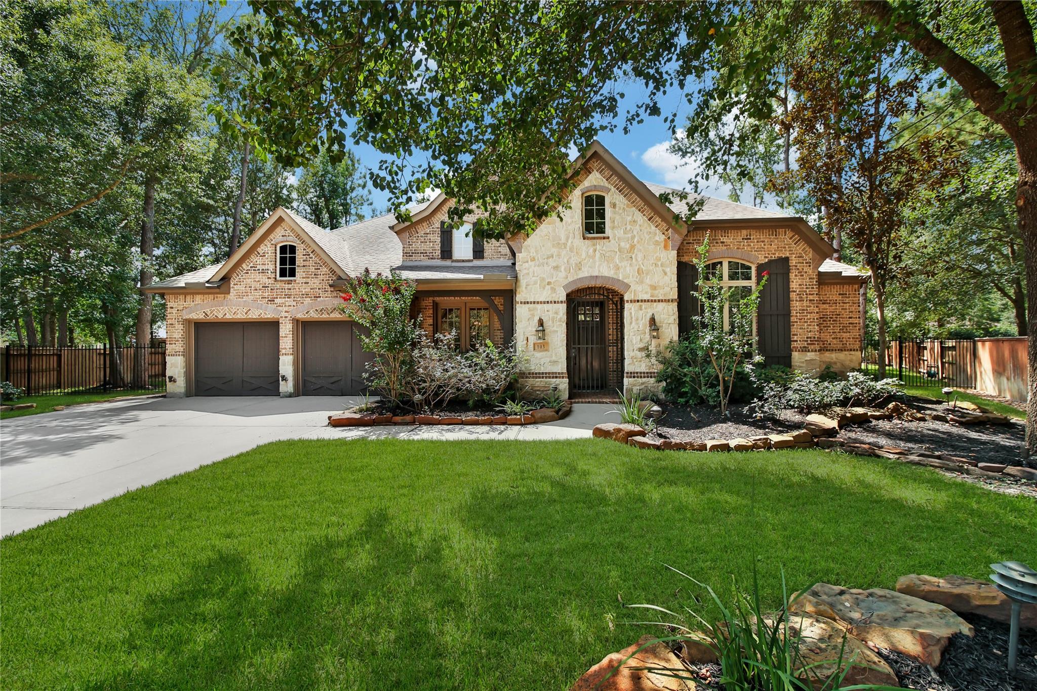 103 Playmoor Place