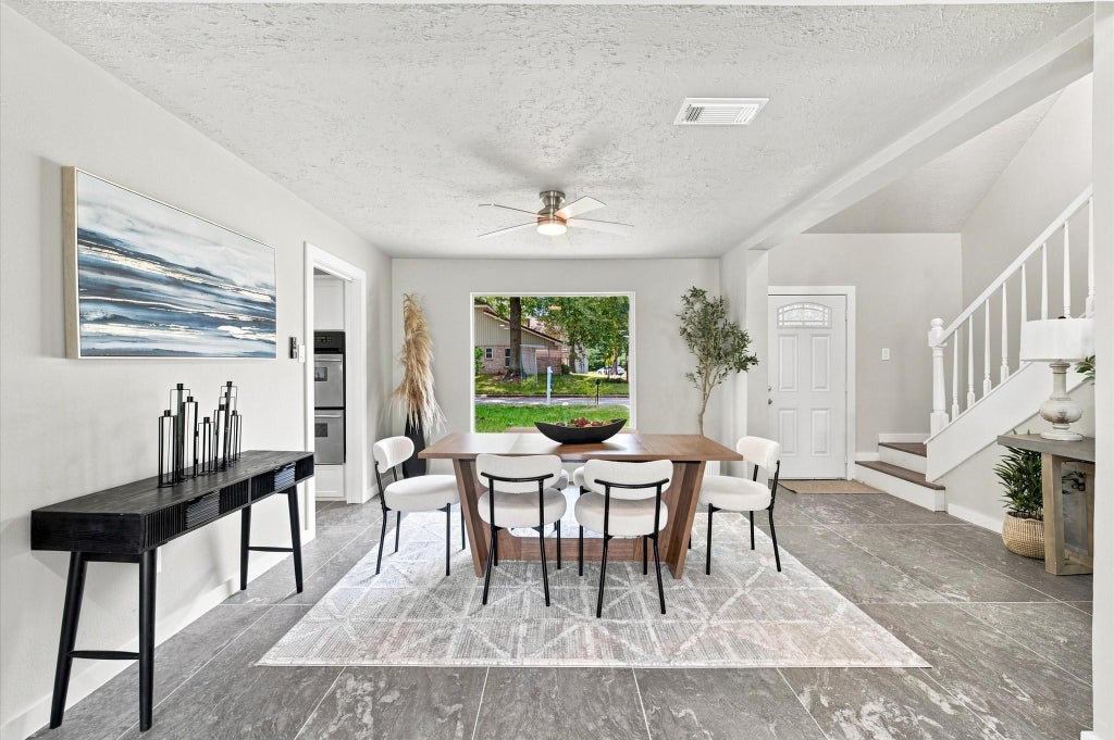 Photo of 3538 Glenwood Springs Drive, Houston, TX 77345 (MLS # 7125773)