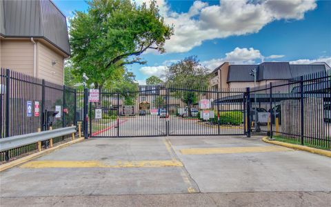 Photo of 8431 Hearth Drive #1, Houston, TX 77054 (MLS # 45311337)