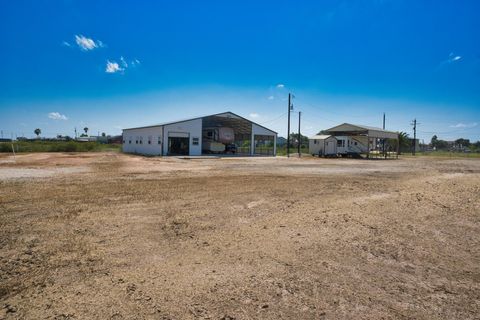 Photo of 200 County Road 201, Sargent, TX 77414 (MLS # 58363437)