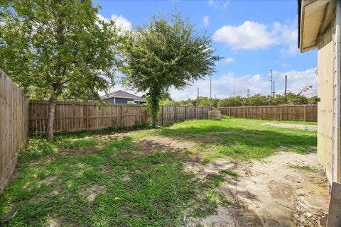 Tiny photo for 7702 Sealey Street, Houston, TX 77088 (MLS # 86664095)