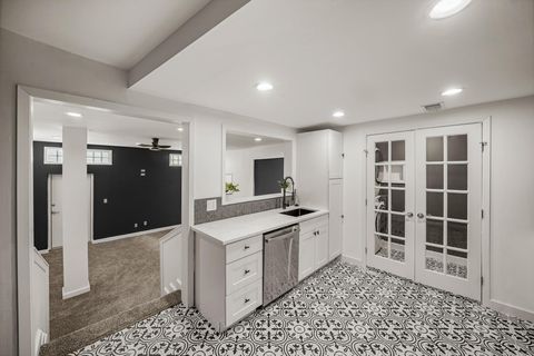 Photo of 2602 Washington Avenue #A1, Houston, TX 77007 (MLS # 92000778) Photo of 2602 Washington Avenue #A1, Houston, TX 77007 (MLS # 92000778)