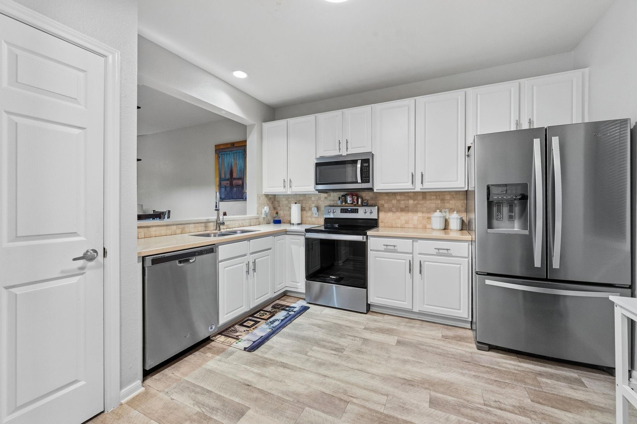2815 Kings Crossing Drive 302