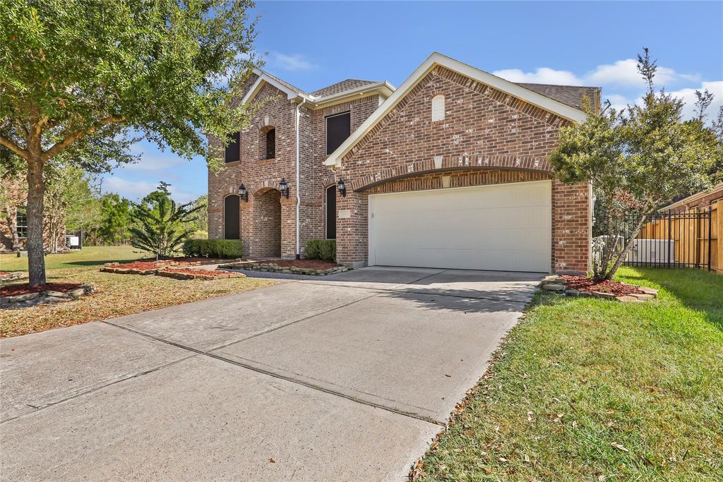 Photo of 1210 Charing Cross Way, Houston, TX 77339 (MLS # 81511004)