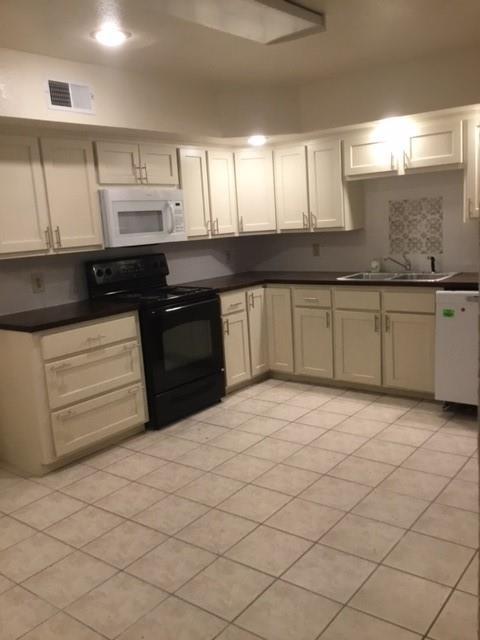 3004 Creekview Drive