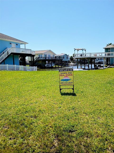 Photo of 0 Pompano Way, Jamaica Beach, TX 77554 (MLS # 71705715)
