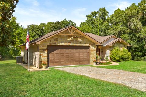 219 E Pine Avenue Coldspring TX 77331