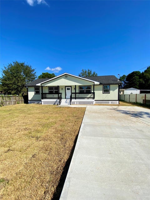 Photo of 847 County Road 340, Cleveland, TX 77327 (MLS # 85409156)