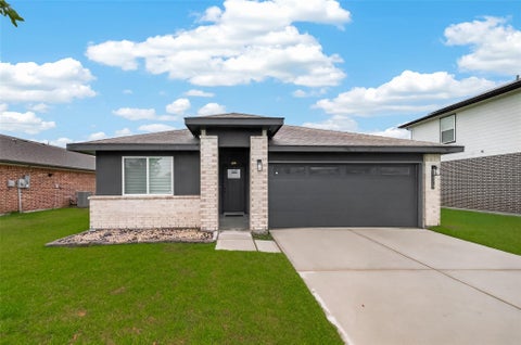 Photo of 14519 Sweet Water Drive, Baytown, TX 77523 (MLS # 47754436)