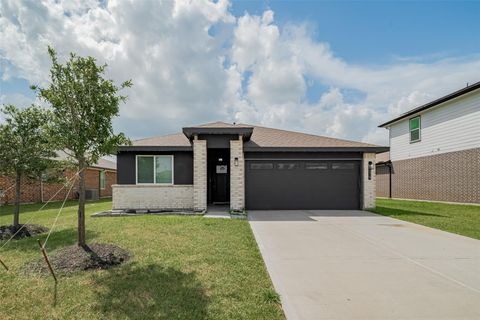 Photo of 14519 Sweet Water Drive, Baytown, TX 77523 (MLS # 47754436)