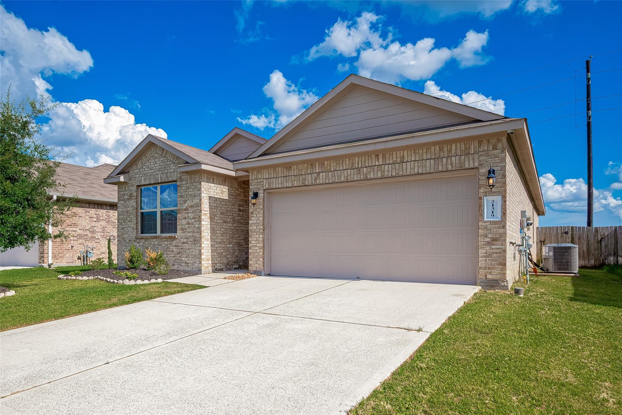 21319 Bellaria Summit Trace