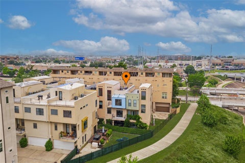 Photo of 125 E 2nd Street, Houston, TX 77007 (MLS # 10563076)