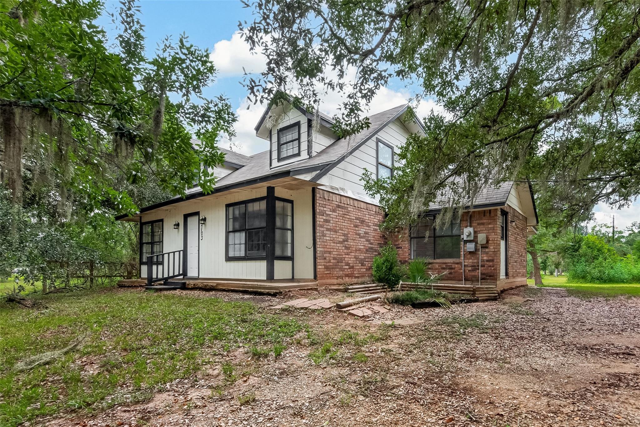 2103 Bayou Drive