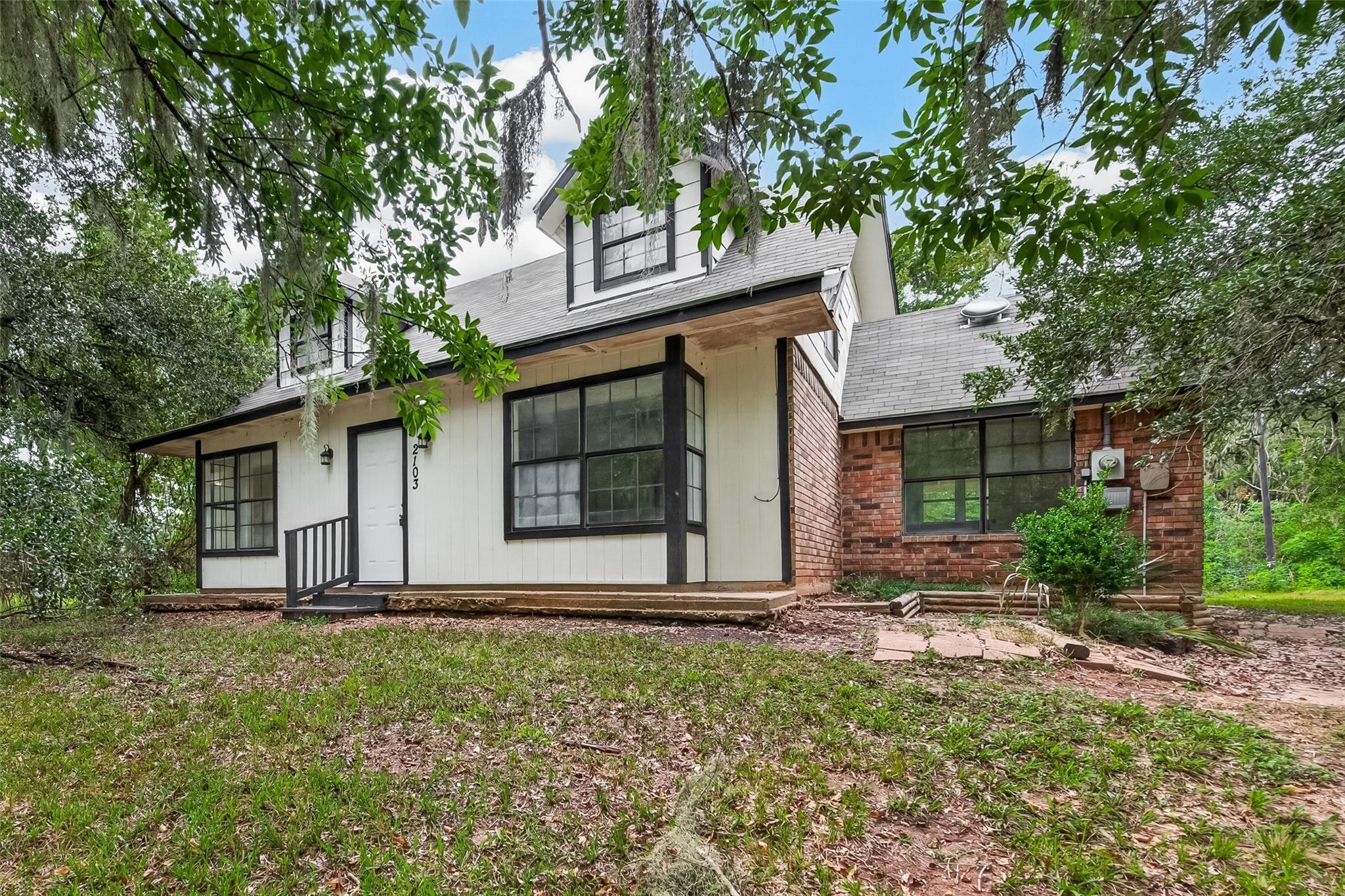 2103 Bayou Drive