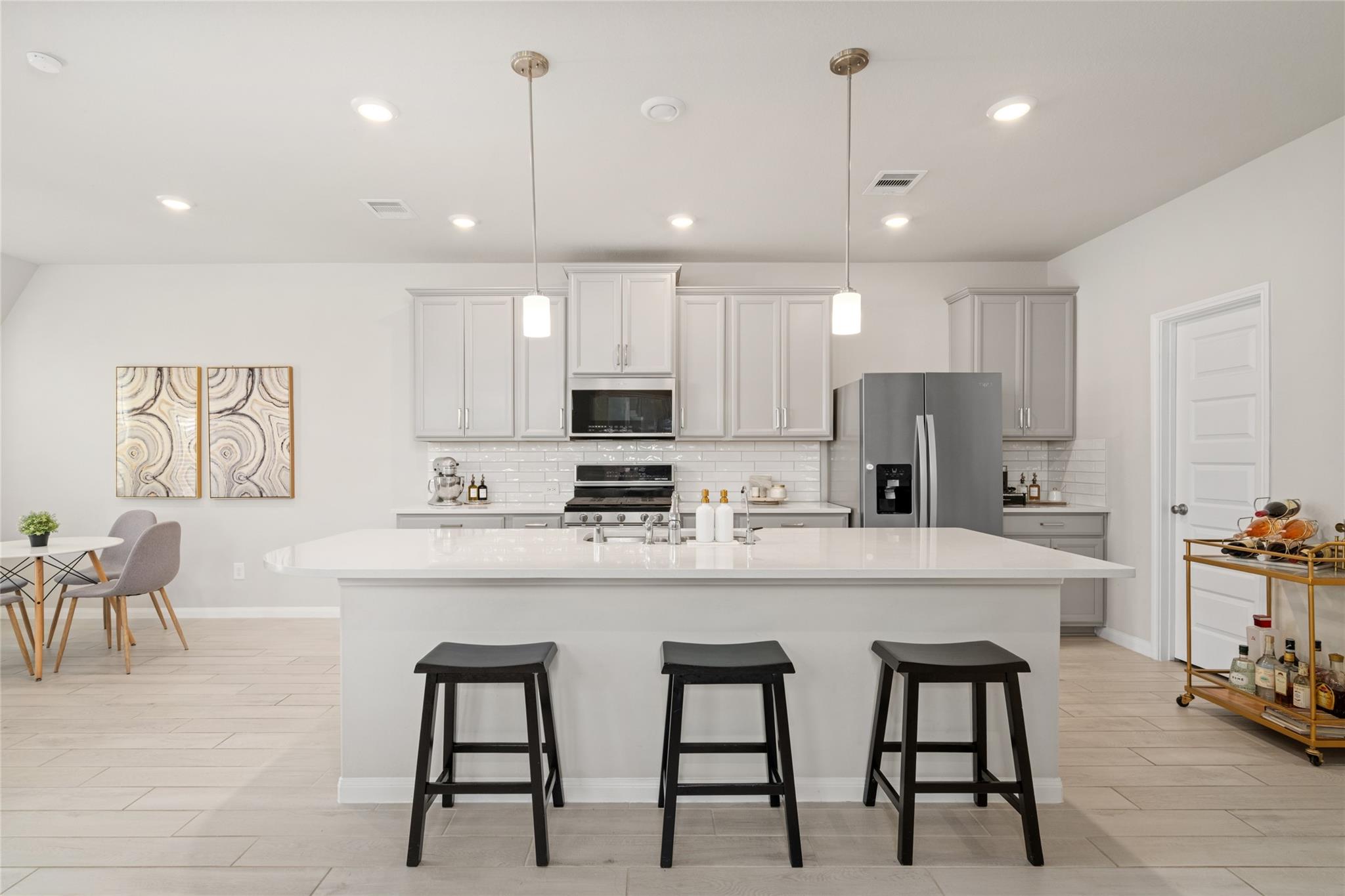 1524 Lakeline Oak Drive