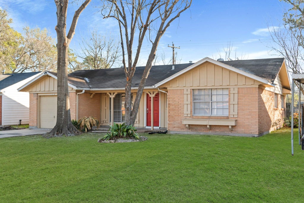 Photo of 11218 Rebel Road, Houston, TX 77016 (MLS # 2994637)