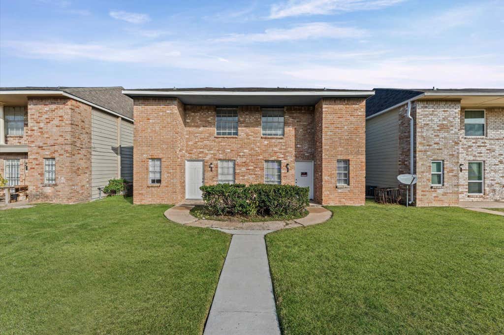Photo of 12208 Ormandy Street, Houston, TX 77085 (MLS # 65928484)