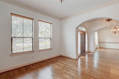 Tiny photo for 3218 Westridge Street, Houston, TX 77025 (MLS # 10333494)