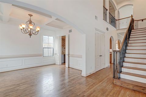 Tiny photo for 3218 Westridge Street, Houston, TX 77025 (MLS # 10333494)