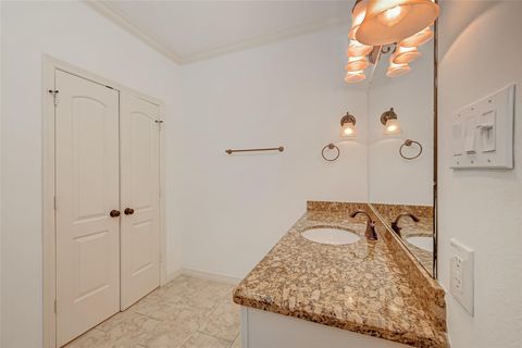 Tiny photo for 3218 Westridge Street, Houston, TX 77025 (MLS # 10333494)