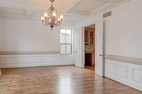 Tiny photo for 3218 Westridge Street, Houston, TX 77025 (MLS # 10333494)