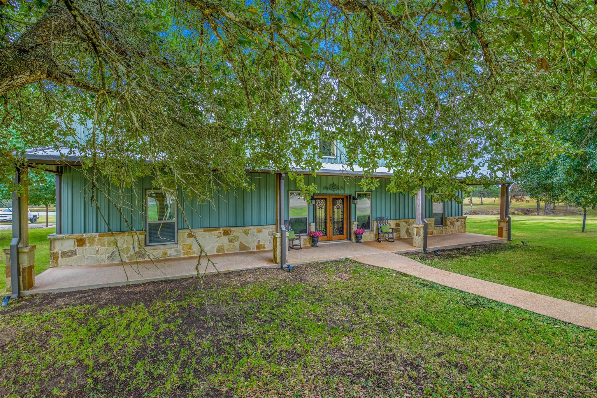 2848 Fm 166 Farm To Market Rd
