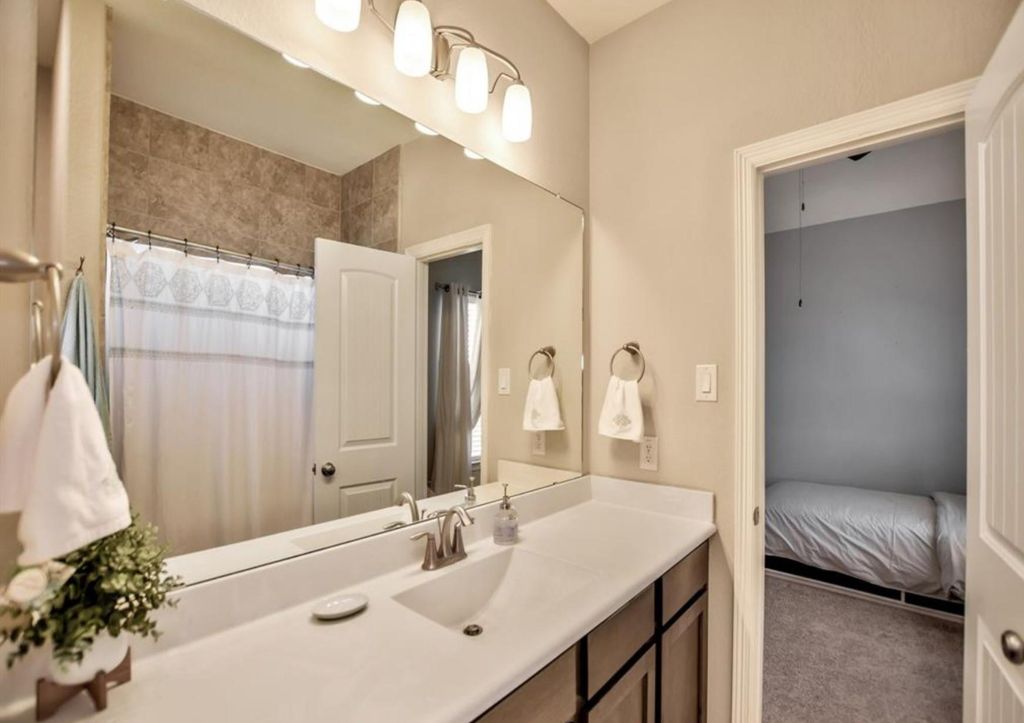 Photo of 12265 Oxford Crescent Circle, Houston, TX 77082 (MLS # 93933389)