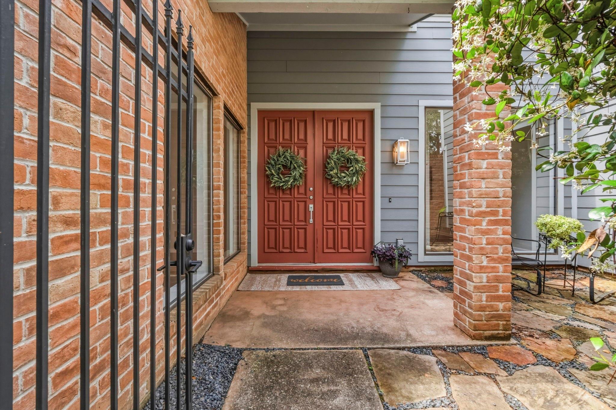 17 Greenridge Forest Drive