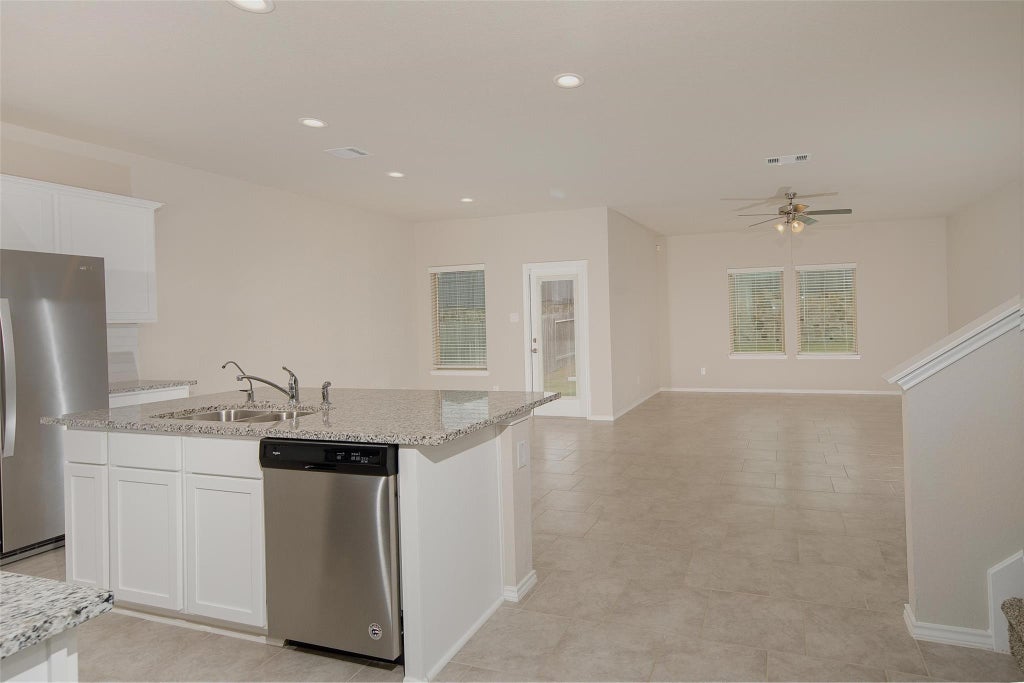 Photo of 13824 Rock Island Trail, Conroe, TX 77384 (MLS # 15850178)