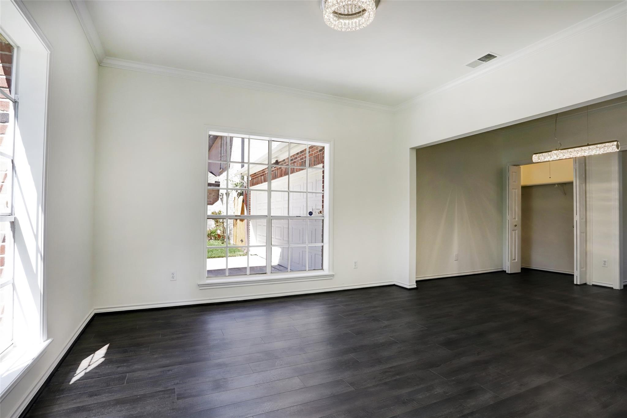 12818 Chamberlain Drive