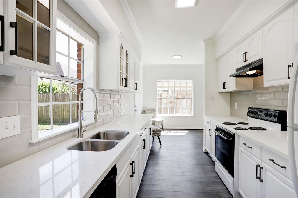 Photo of 12818 Chamberlain Drive, Houston, TX 77077 (MLS # 39352996)