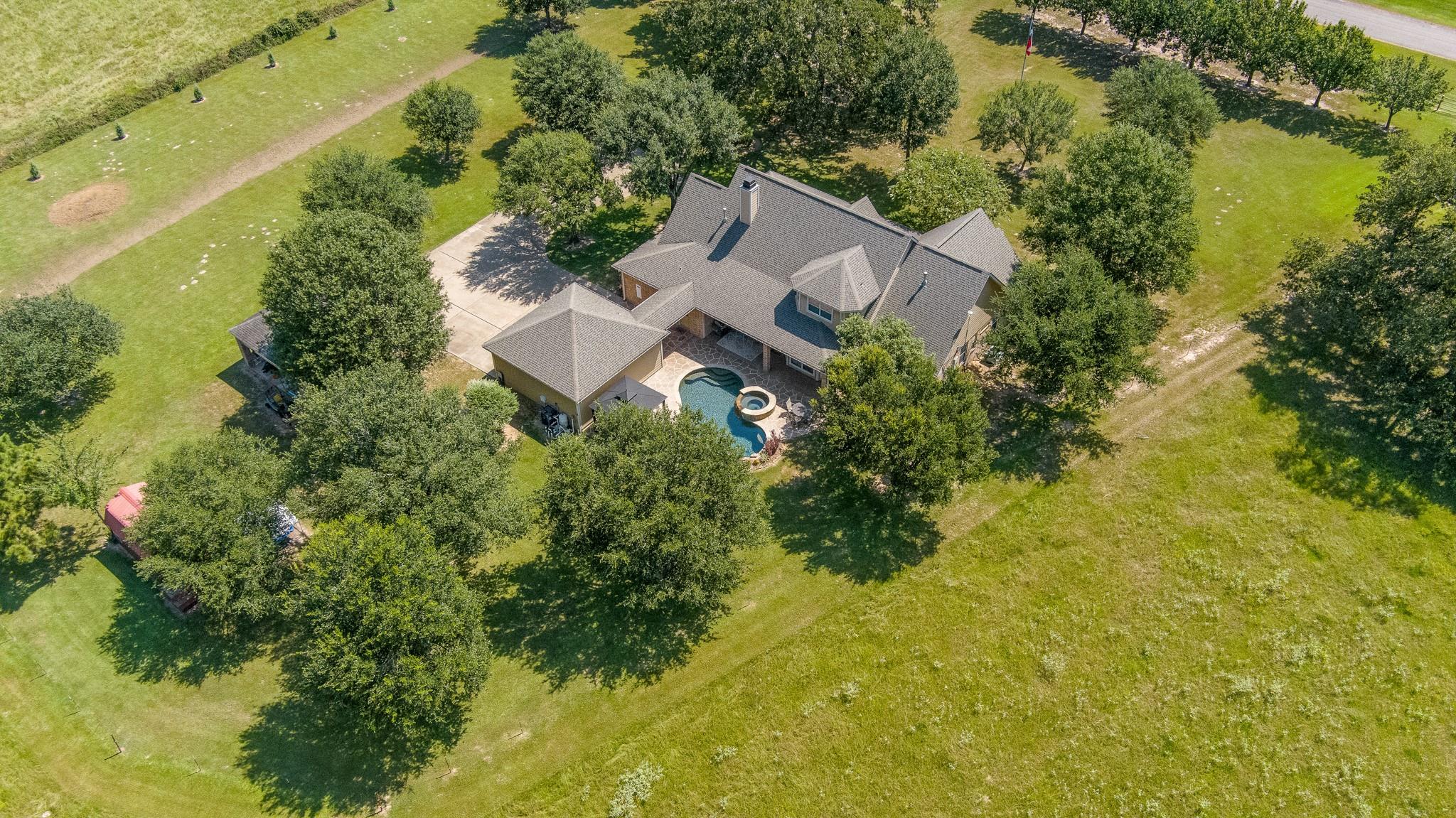 25127-A/B Mitchell Road