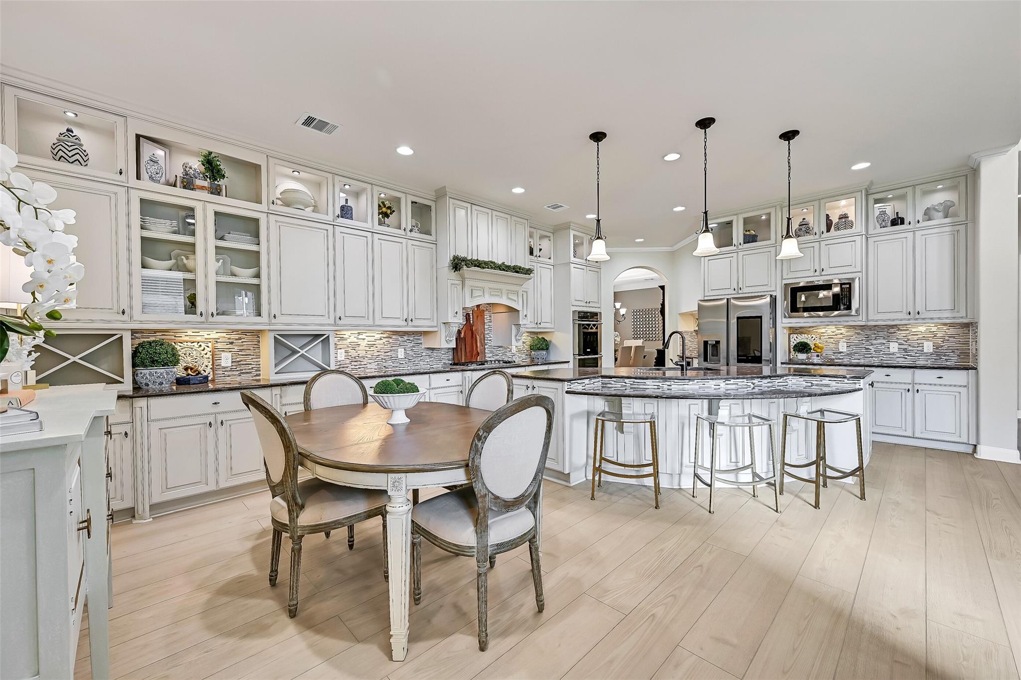 2204 Stillhouse Hollow Lane