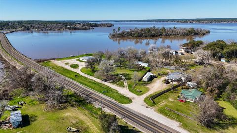 Photo of 224 Steinback Avenue Ave, Trinity, TX 75862 (MLS # 13645217)