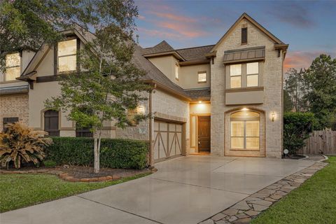 Photo of 114 S Knights Crossing Drive, The Woodlands, TX 77382 (MLS # 88568959)