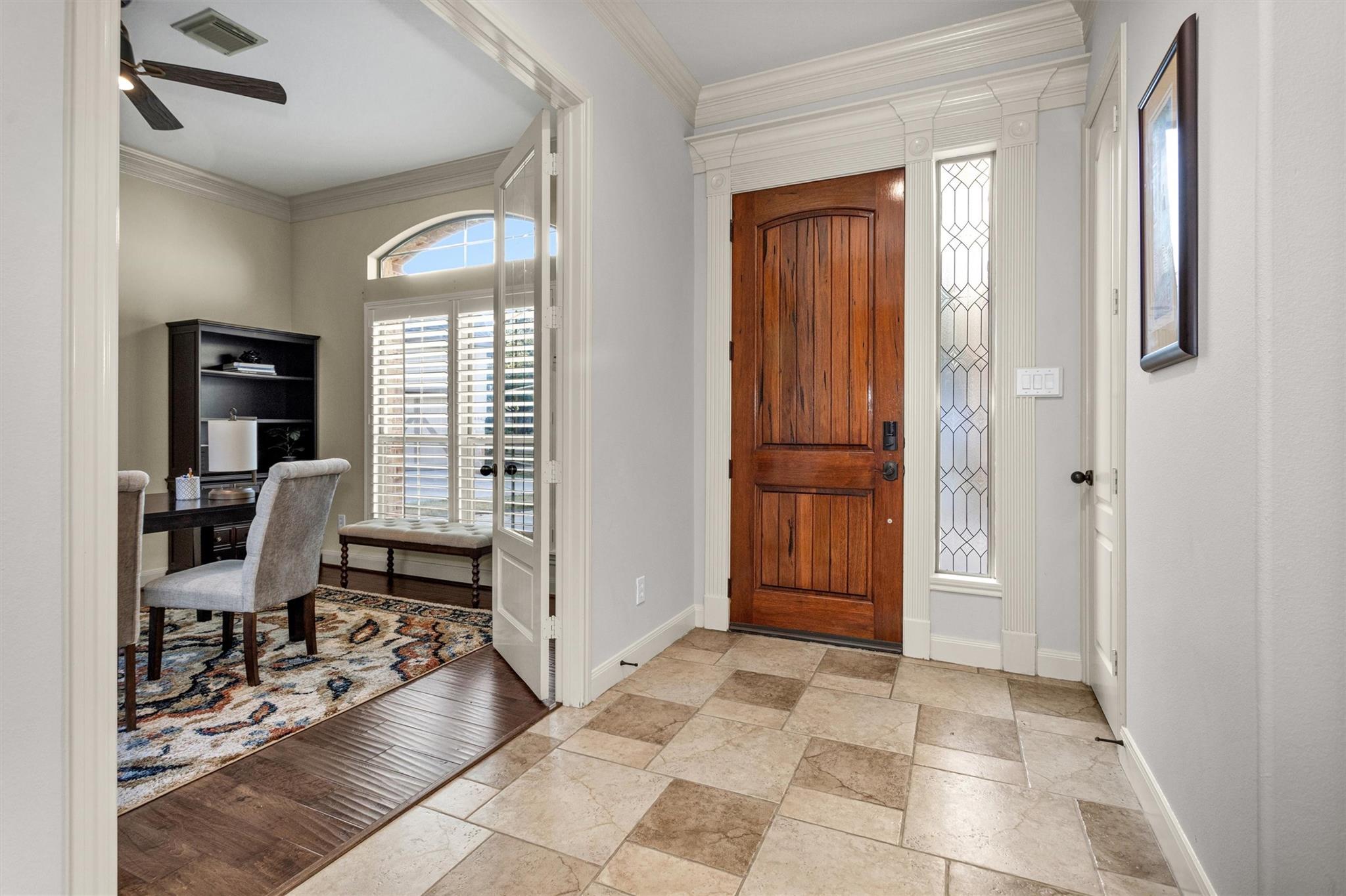 114 S Knights Crossing Drive